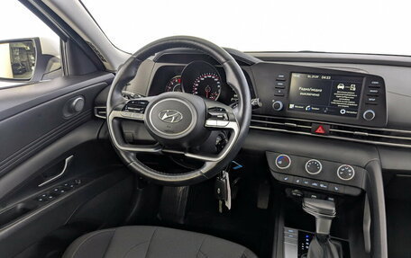 Hyundai Elantra, 2022 год, 1 970 000 рублей, 24 фотография