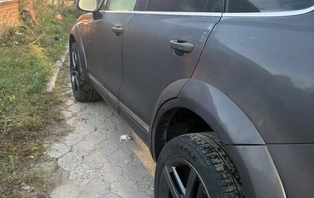 Volkswagen Touareg III, 2011 год, 1 680 000 рублей, 7 фотография