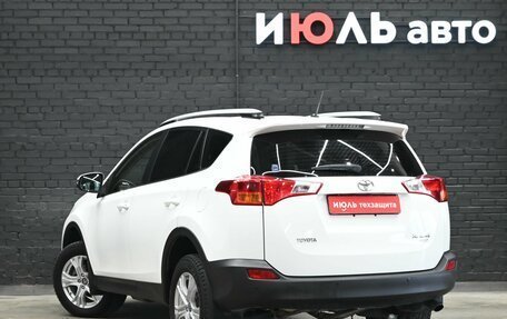 Toyota RAV4, 2014 год, 1 980 000 рублей, 4 фотография