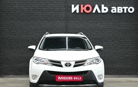 Toyota RAV4, 2014 год, 1 980 000 рублей, 2 фотография