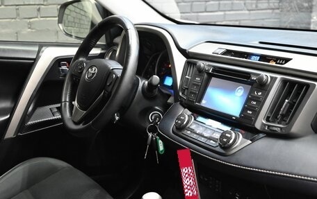 Toyota RAV4, 2014 год, 1 980 000 рублей, 18 фотография