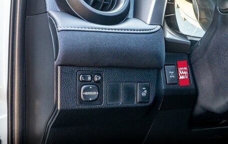 Toyota RAV4, 2016 год, 2 250 000 рублей, 18 фотография