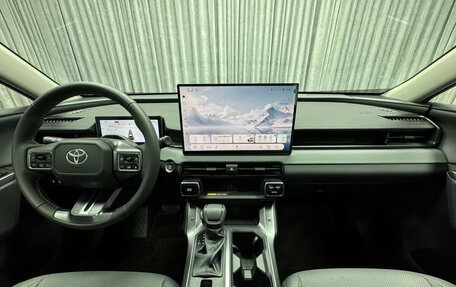 Toyota RAV4, 2026 год, 4 050 000 рублей, 23 фотография