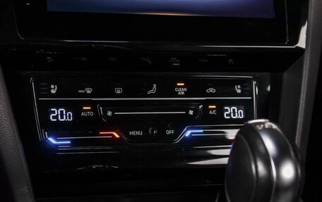 Volkswagen Passat CC, 2020 год, 3 400 000 рублей, 7 фотография