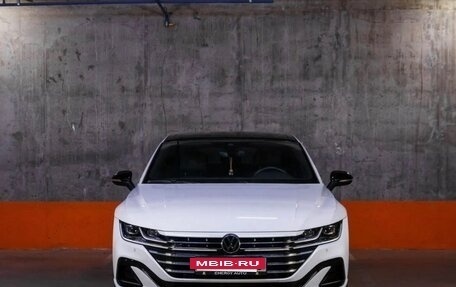 Volkswagen Passat CC, 2020 год, 3 400 000 рублей, 14 фотография