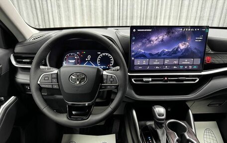 Toyota Highlander, 2026 год, 5 200 000 рублей, 24 фотография
