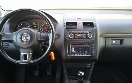 Volkswagen Touran III, 2010 год, 1 000 000 рублей, 4 фотография