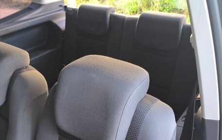 Volkswagen Touran III, 2010 год, 1 000 000 рублей, 16 фотография