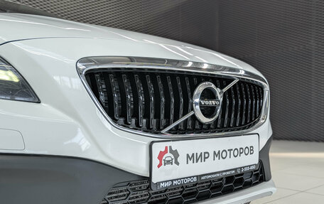 Volvo V40 Cross Country I, 2018 год, 1 950 000 рублей, 5 фотография