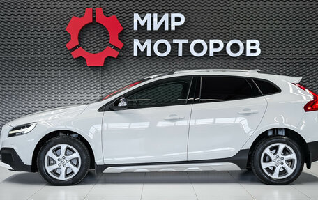 Volvo V40 Cross Country I, 2018 год, 1 950 000 рублей, 13 фотография
