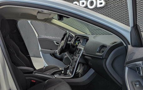 Volvo V40 Cross Country I, 2018 год, 1 950 000 рублей, 16 фотография