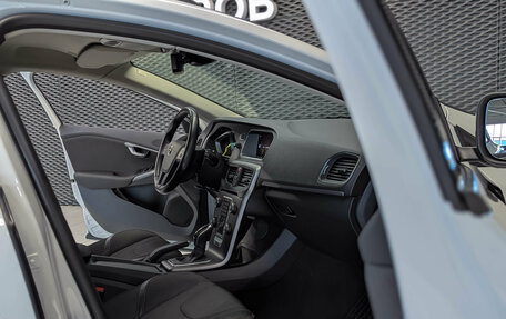 Volvo V40 Cross Country I, 2018 год, 1 950 000 рублей, 15 фотография