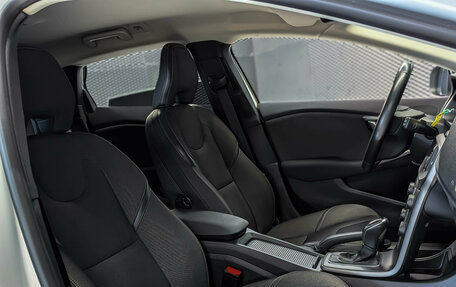 Volvo V40 Cross Country I, 2018 год, 1 950 000 рублей, 40 фотография