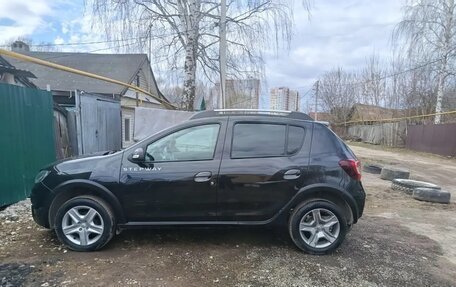 Renault Sandero II рестайлинг, 2017 год, 850 000 рублей, 2 фотография