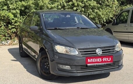 Volkswagen Polo VI (EU Market), 2018 год, 750 000 рублей, 2 фотография