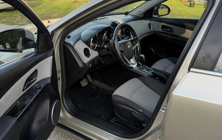 Chevrolet Cruze II, 2011 год, 580 000 рублей, 8 фотография