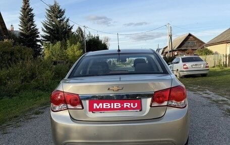 Chevrolet Cruze II, 2011 год, 580 000 рублей, 4 фотография