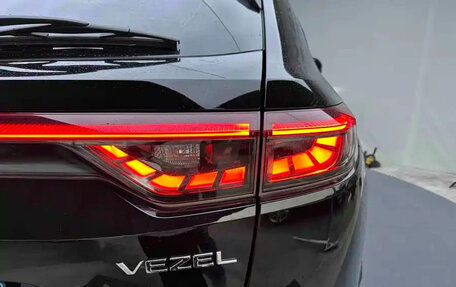 Honda Vezel, 2023 год, 2 071 255 рублей, 8 фотография