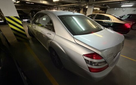 Mercedes-Benz S-Класс, 2005 год, 1 800 000 рублей, 3 фотография