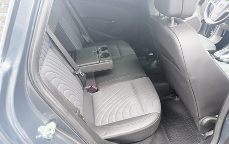 Opel Astra J, 2013 год, 610 000 рублей, 9 фотография