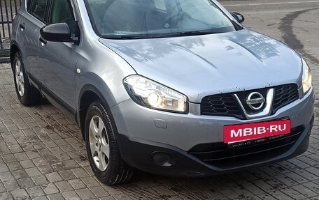 Nissan Qashqai, 2010 год, 750 000 рублей, 3 фотография