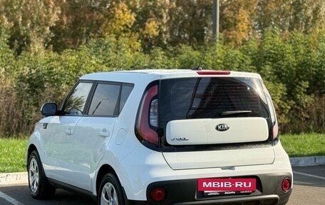 KIA Soul II рестайлинг, 2017 год, 1 360 000 рублей, 7 фотография
