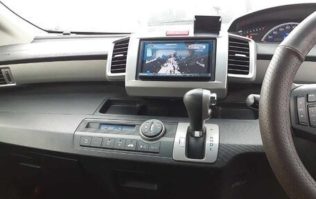 Honda Freed I, 2012 год, 930 000 рублей, 4 фотография