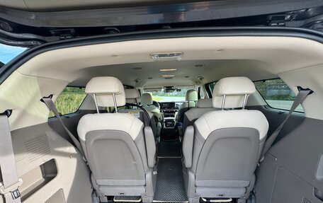 KIA Carnival, 2021 год, 3 800 000 рублей, 17 фотография