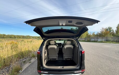KIA Carnival, 2021 год, 3 800 000 рублей, 18 фотография