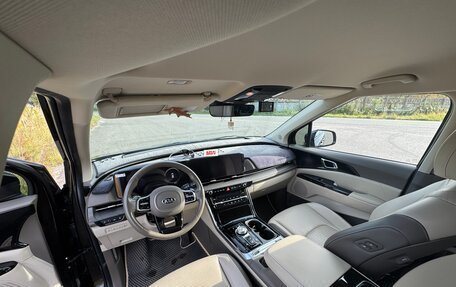 KIA Carnival, 2021 год, 3 800 000 рублей, 21 фотография