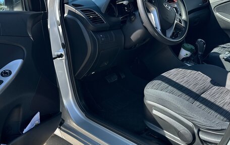Hyundai Solaris II рестайлинг, 2015 год, 1 090 000 рублей, 14 фотография