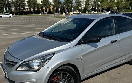 Hyundai Solaris II рестайлинг, 2015 год, 1 090 000 рублей, 9 фотография