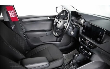Skoda Rapid II, 2022 год, 1 999 000 рублей, 10 фотография