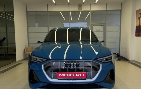 Audi e-tron I, 2020 год, 4 450 000 рублей, 2 фотография