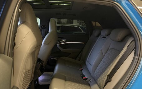 Audi e-tron I, 2020 год, 4 450 000 рублей, 24 фотография