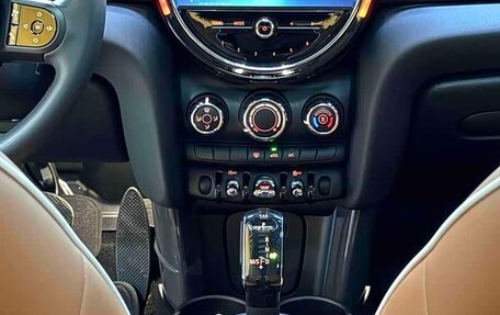 MINI Clubman, 2023 год, 2 100 000 рублей, 8 фотография