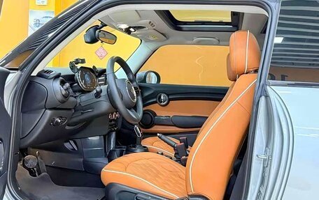 MINI Clubman, 2023 год, 2 100 000 рублей, 6 фотография