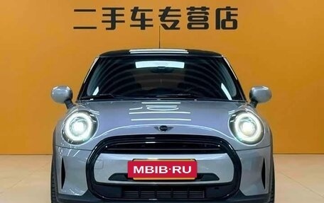 MINI Clubman, 2023 год, 2 100 000 рублей, 2 фотография