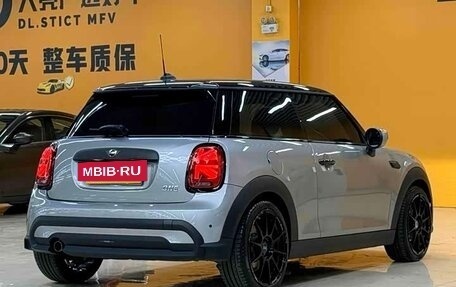 MINI Clubman, 2023 год, 2 100 000 рублей, 3 фотография