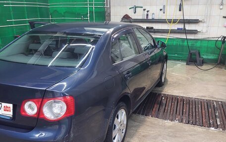 Volkswagen Jetta VI, 2009 год, 450 000 рублей, 6 фотография