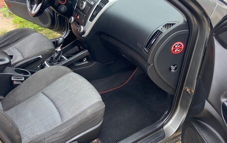 KIA cee'd I рестайлинг, 2010 год, 680 000 рублей, 12 фотография