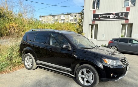 Mitsubishi Outlander III рестайлинг 3, 2007 год, 880 000 рублей, 4 фотография
