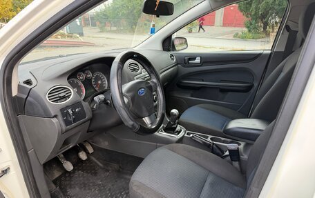 Ford Focus II рестайлинг, 2005 год, 420 000 рублей, 11 фотография