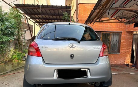 Toyota Yaris III рестайлинг, 2008 год, 620 000 рублей, 28 фотография
