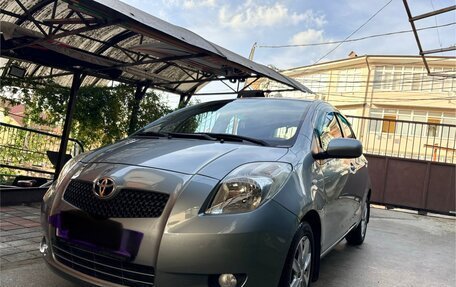 Toyota Yaris III рестайлинг, 2008 год, 620 000 рублей, 31 фотография