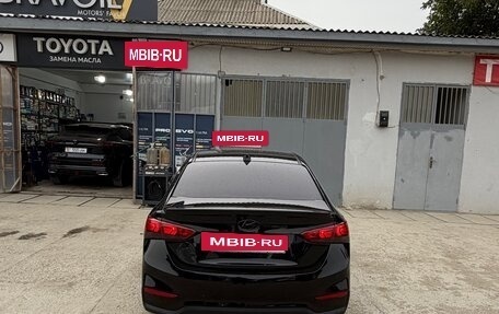 Hyundai Solaris II рестайлинг, 2018 год, 1 050 000 рублей, 3 фотография