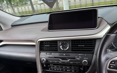 Lexus RX IV рестайлинг, 2018 год, 4 400 000 рублей, 8 фотография