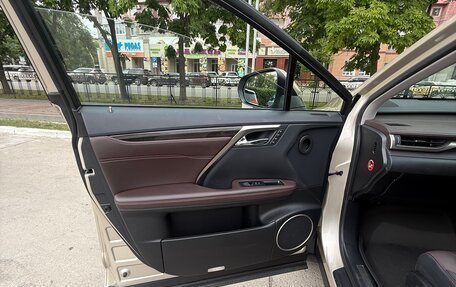 Lexus RX IV рестайлинг, 2018 год, 4 400 000 рублей, 17 фотография
