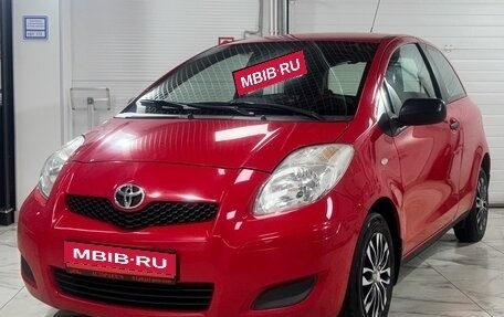 Toyota Yaris III рестайлинг, 2010 год, 479 000 рублей, 2 фотография