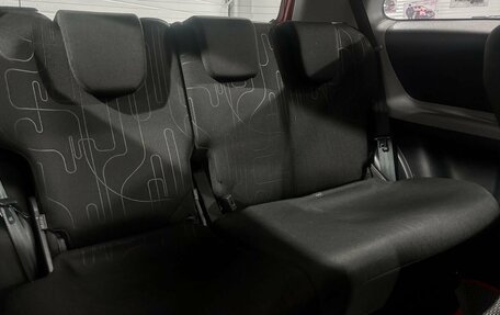 Toyota Yaris III рестайлинг, 2010 год, 479 000 рублей, 10 фотография